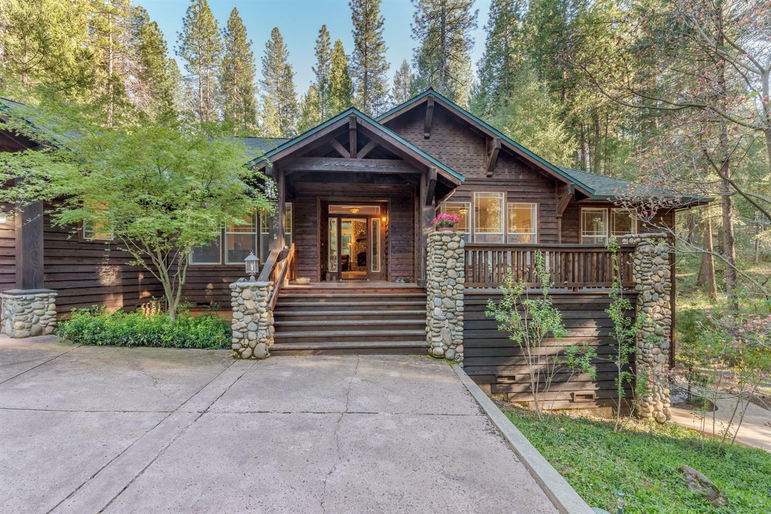 Property Photo: 13703 North Bloomfield Road CA 95959
