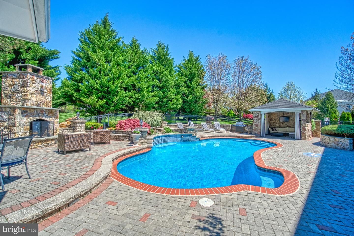 Property Photo: 40694 Lenah Run Circle VA 20105