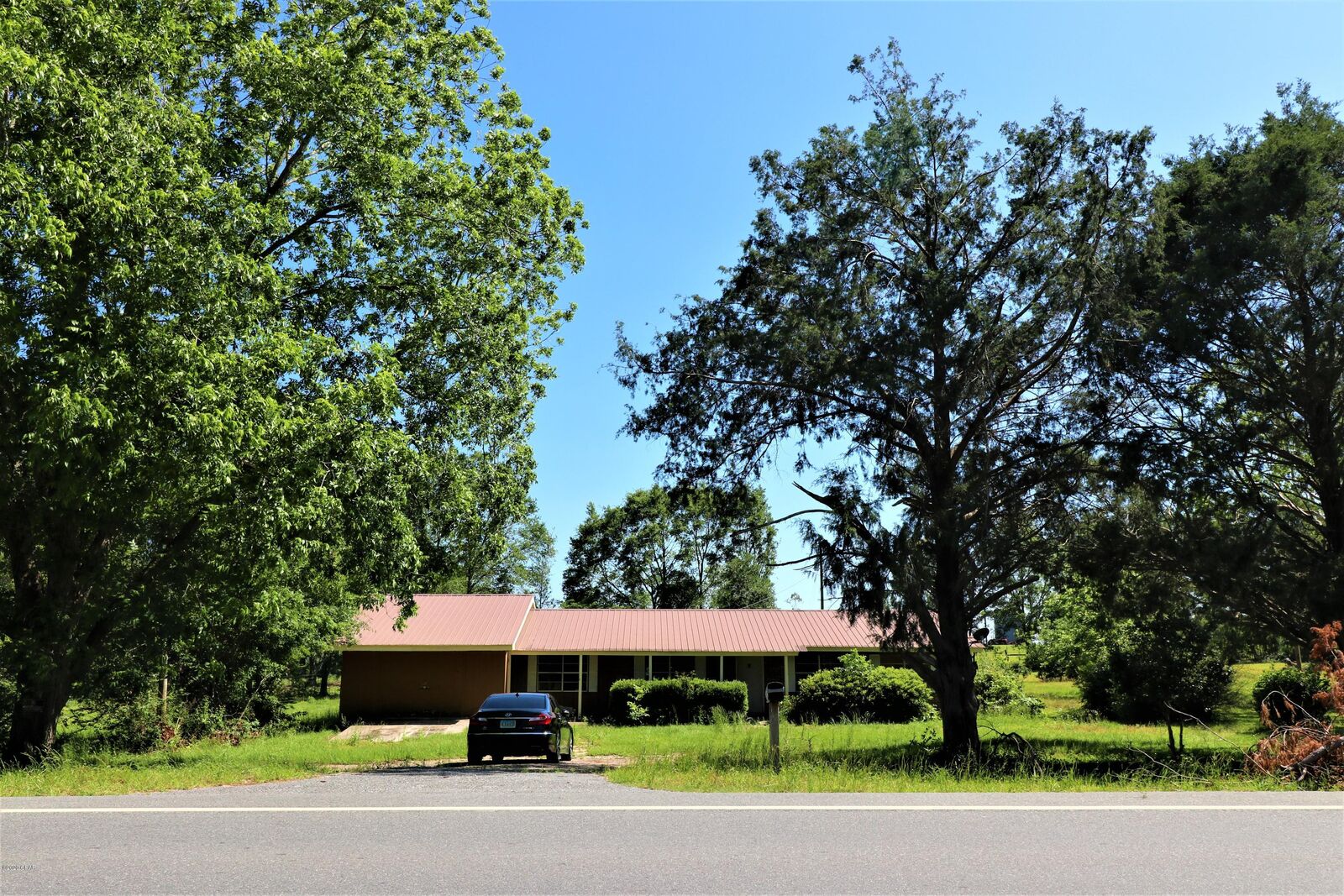 Property Photo:  3796 Highway 2 Highway  FL 32440 