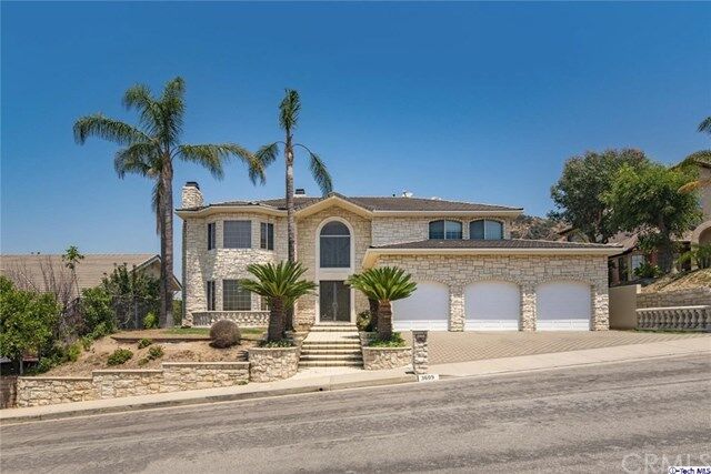Property Photo: 3609 Viewcrest Drive CA 91504