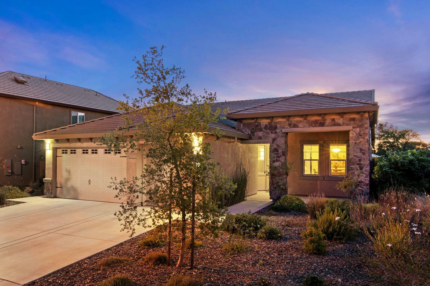 Property Photo: 3088 Demartini Drive CA 95661