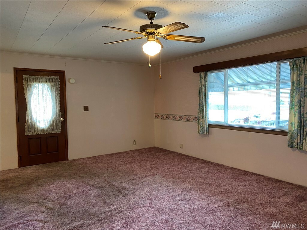 Property Photo: 1610 Madison St WA 98584