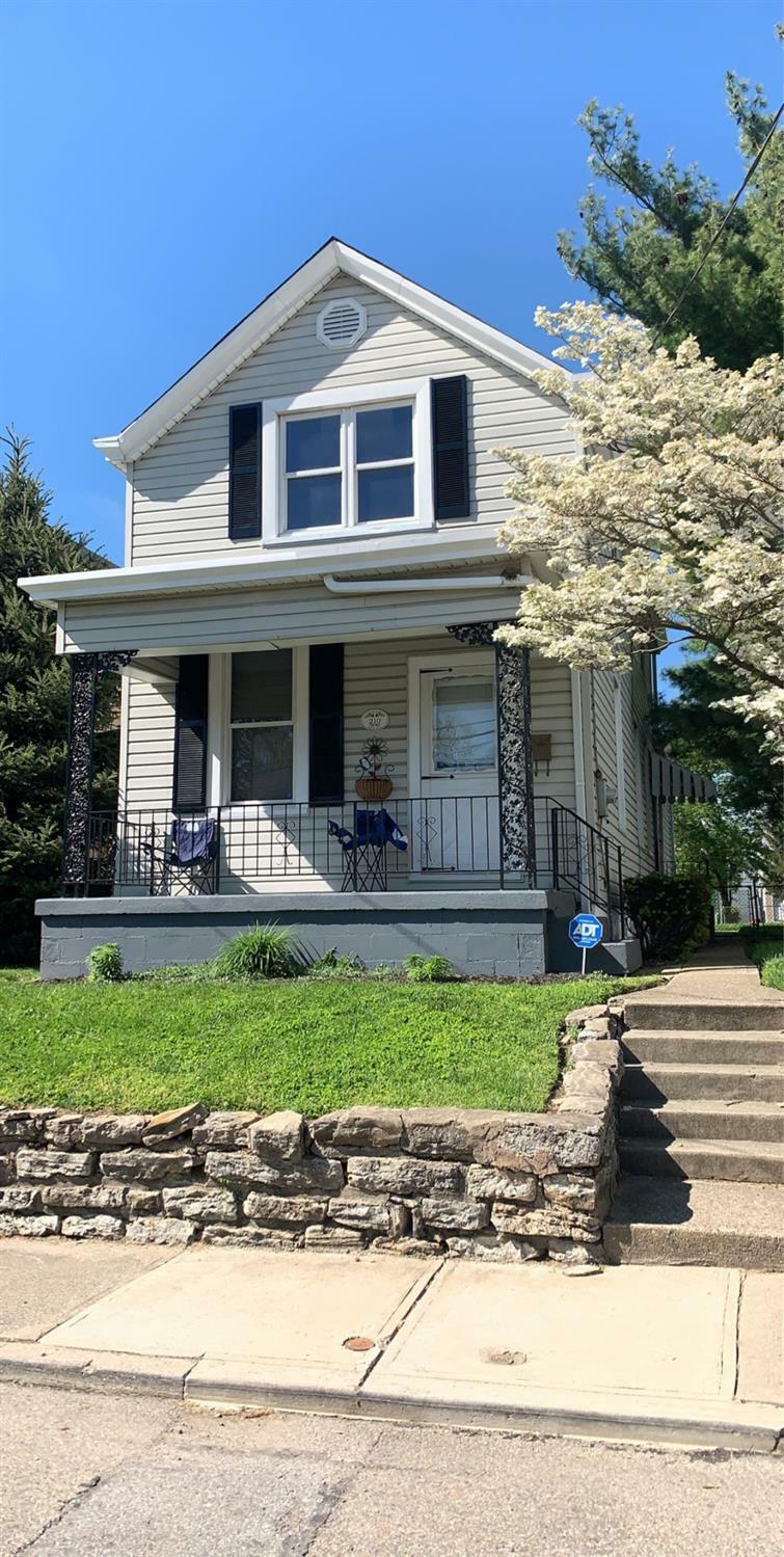 Property Photo: 210 Bank Ave OH 45217