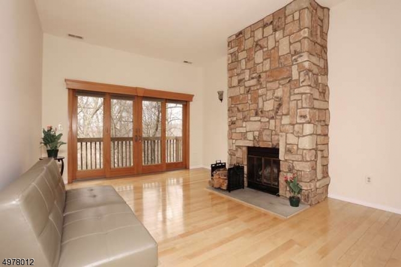 Property Photo:  239 Mountain View Dr  NJ 07430 