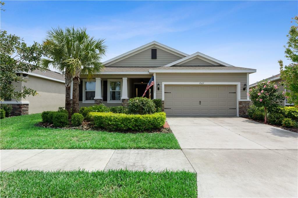 Property Photo:  7527 Lantern Park Avenue  FL 33572 