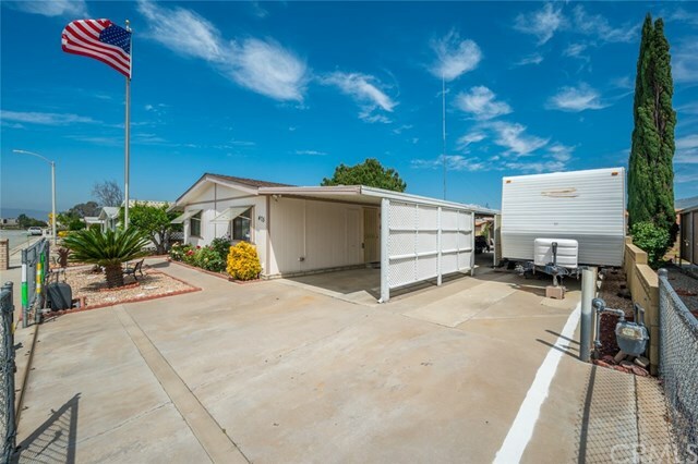 Property Photo:  475 Potrero  CA 92582 