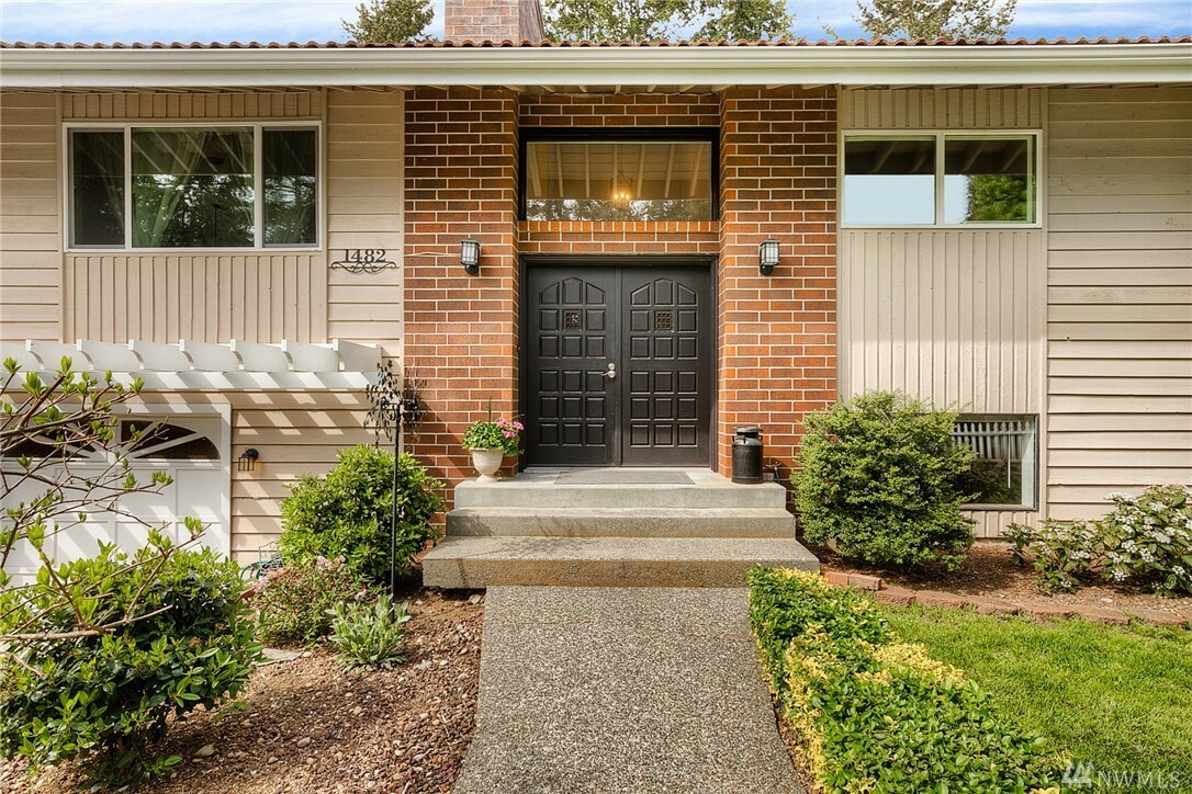 Property Photo:  1482 NW Silver St  WA 98311 