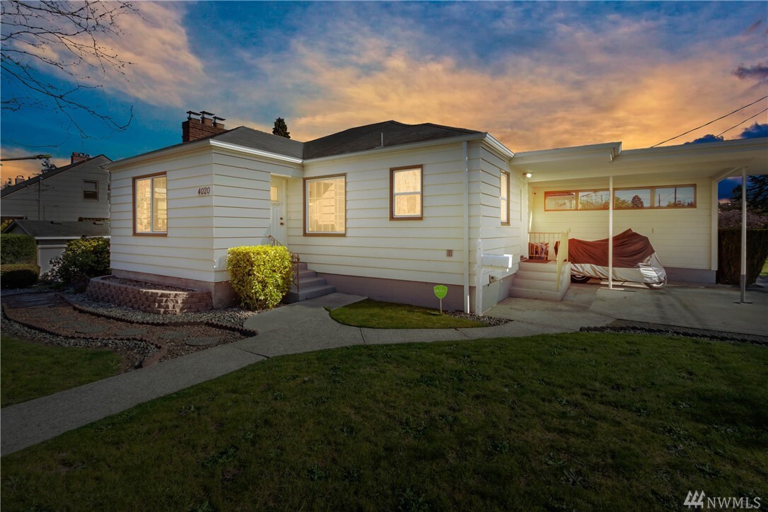 Property Photo: 4020 N 11th Street WA 98406