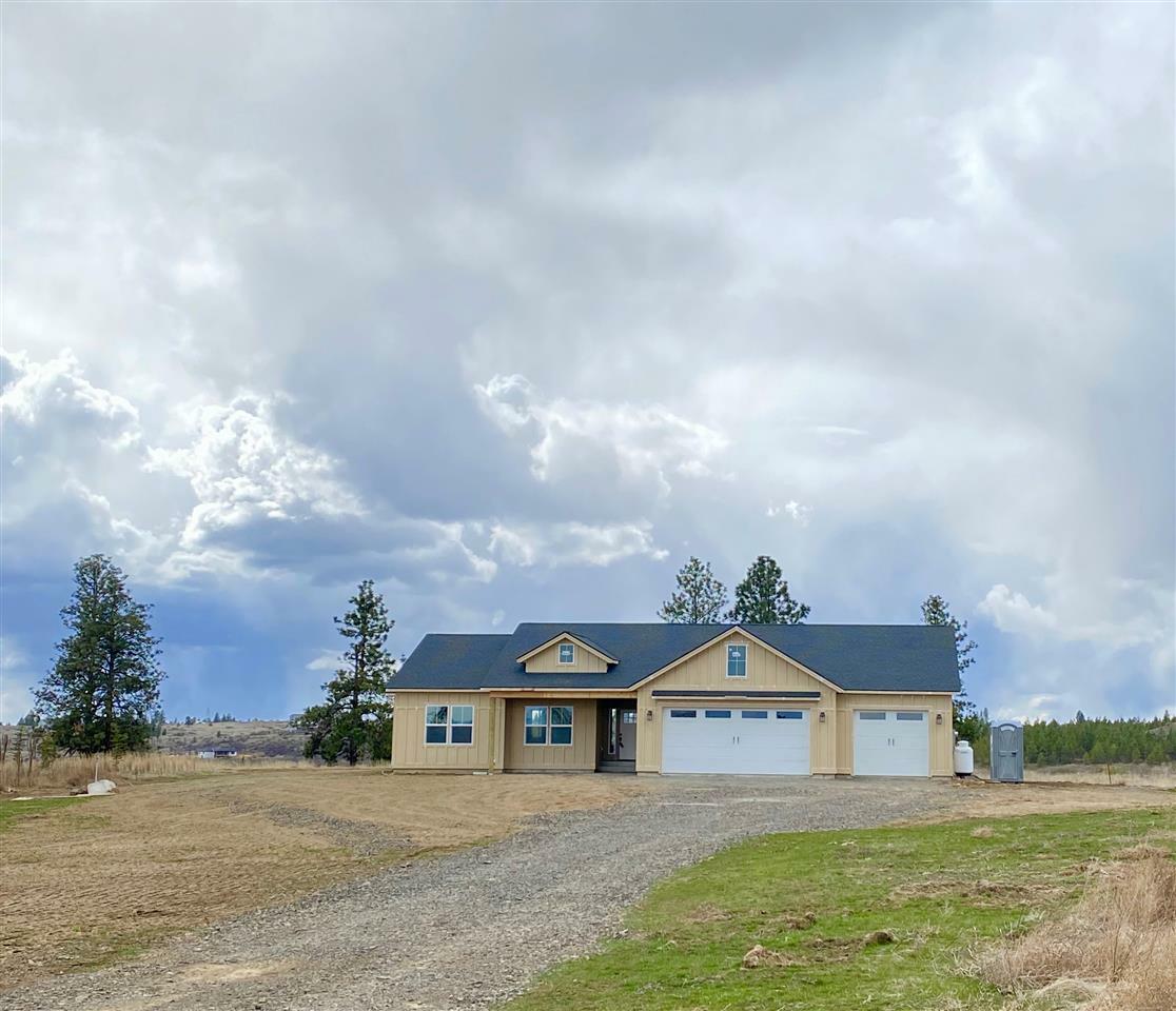 Property Photo:  7125 N Prairie Crest Rd  WA 99224 