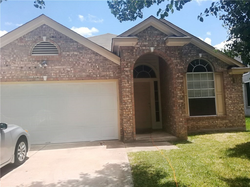 Property Photo:  904 Luke Lane  TX 78641 