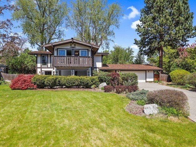Property Photo:  608 S Shoreline Dr  WA 99019-9774 