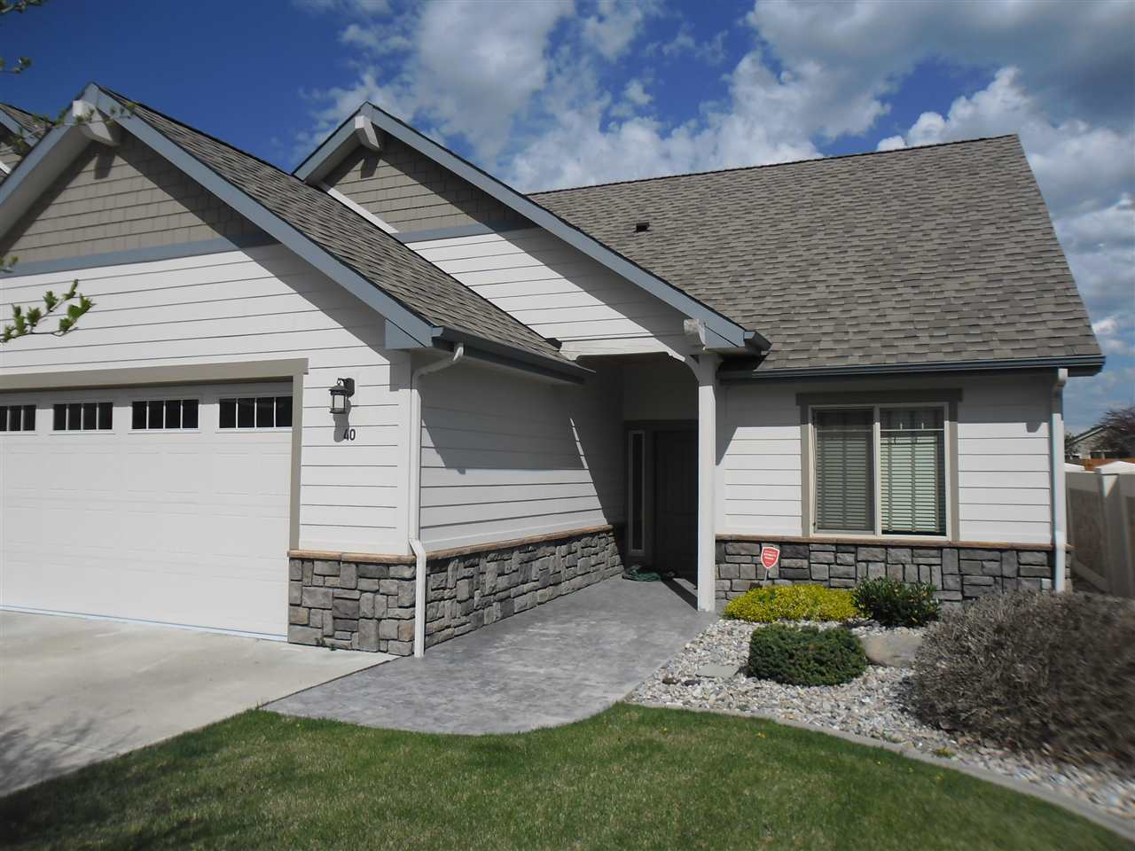 Property Photo:  1109 N Country Club Dr #40  WA 99006 