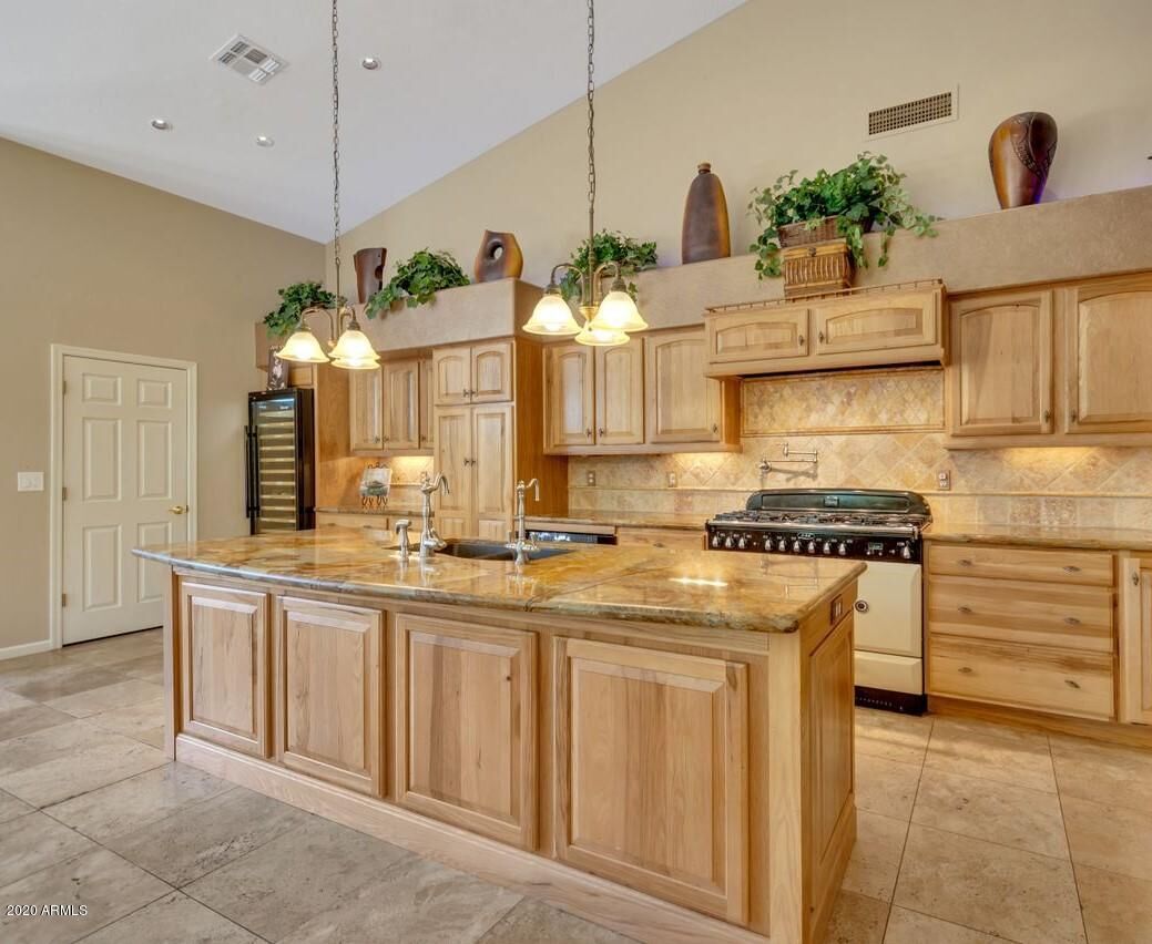 Property Photo: 4536 E Roy Rogers Road AZ 85331
