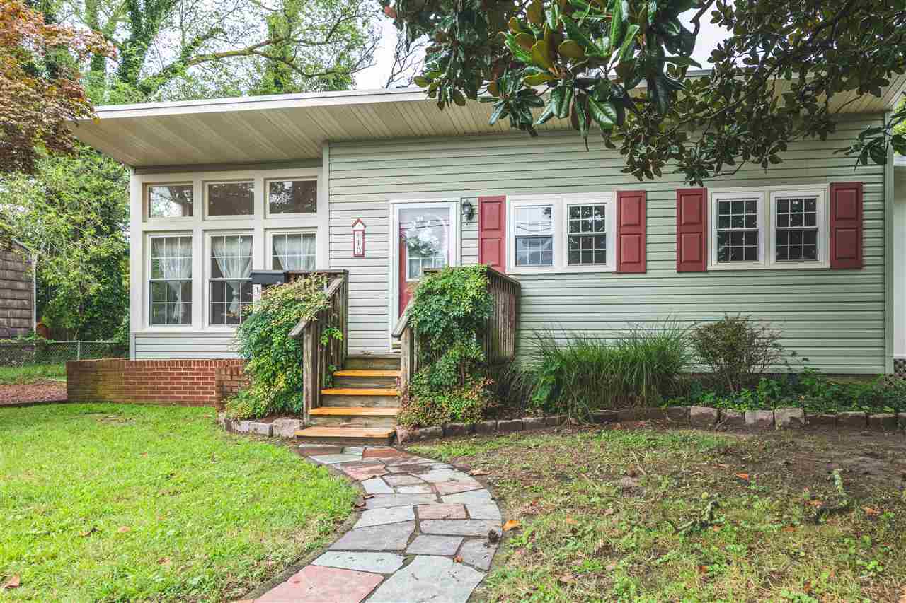 Property Photo: 10 E Mechanic NJ 08204-1257