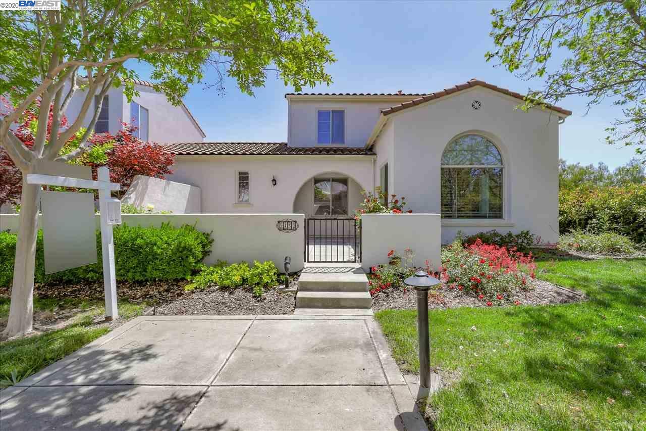 Property Photo:  2132 Amaryllis Cir  CA 94582 