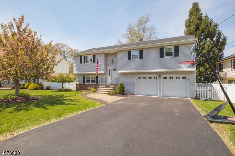 Property Photo:  13 Slope Dr  NJ 07801 