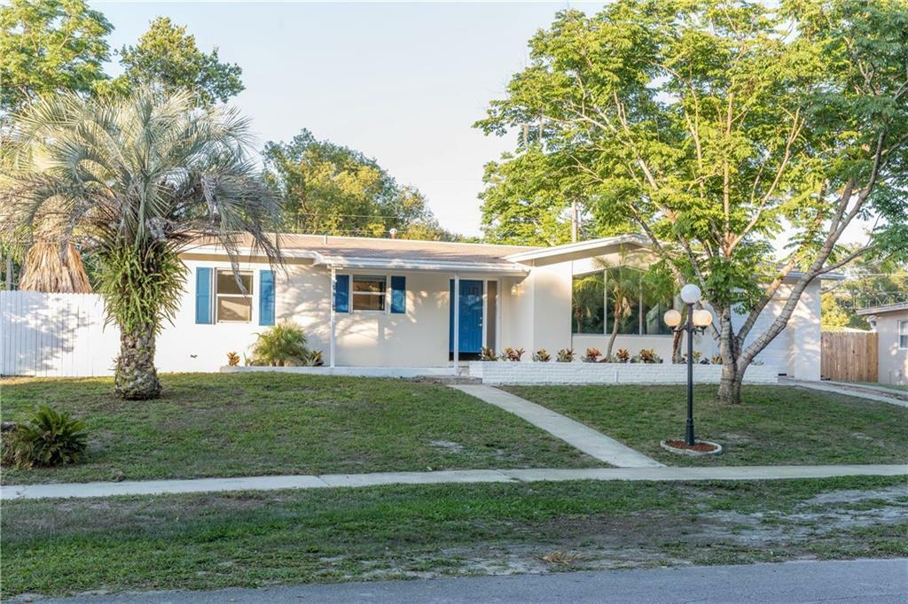 Property Photo:  1457 E Hartley Circle  FL 32725 