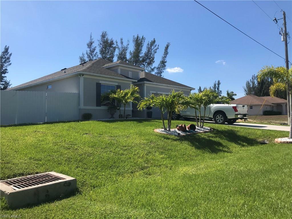 Property Photo:  2316 SW 5th Avenue  FL 33991 