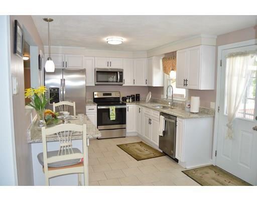 Property Photo: 191 Ivy Ln MA 01588