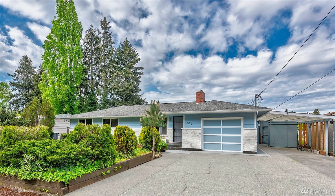 Property Photo:  523 Kirkland Ave NE  WA 98056 