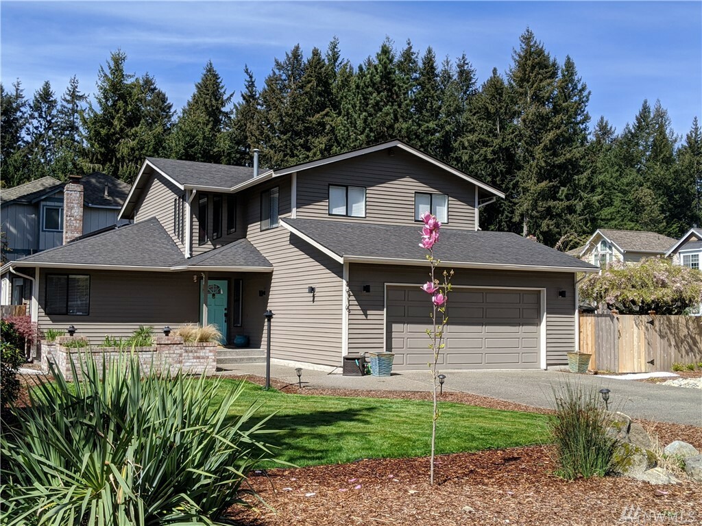 Property Photo:  4916 82nd Ave W  WA 98467 