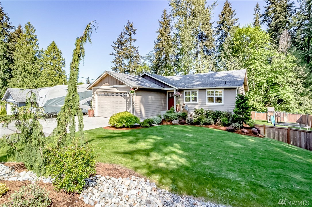 Property Photo:  2725 86th St SE  WA 98208 