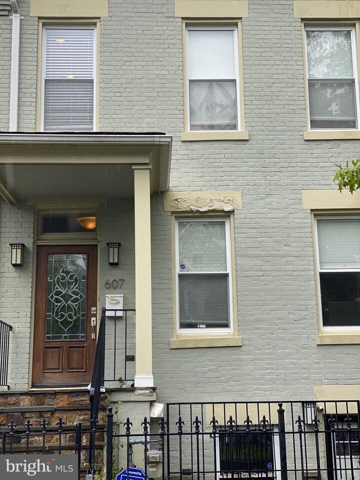 607 Kenyon Street NW 1  Washington DC 20010 photo
