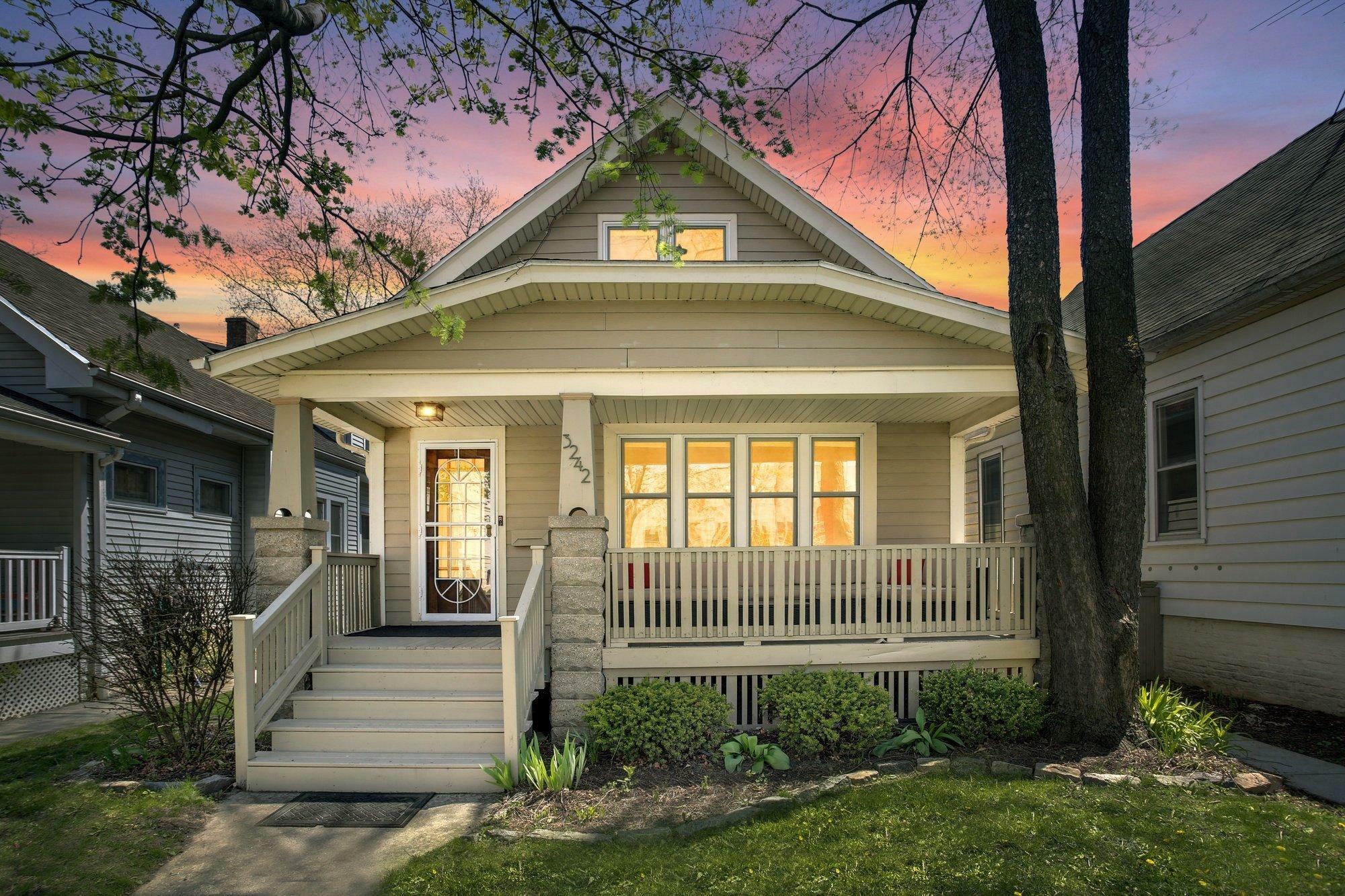 Property Photo: 3242 N Fratney St WI 53212