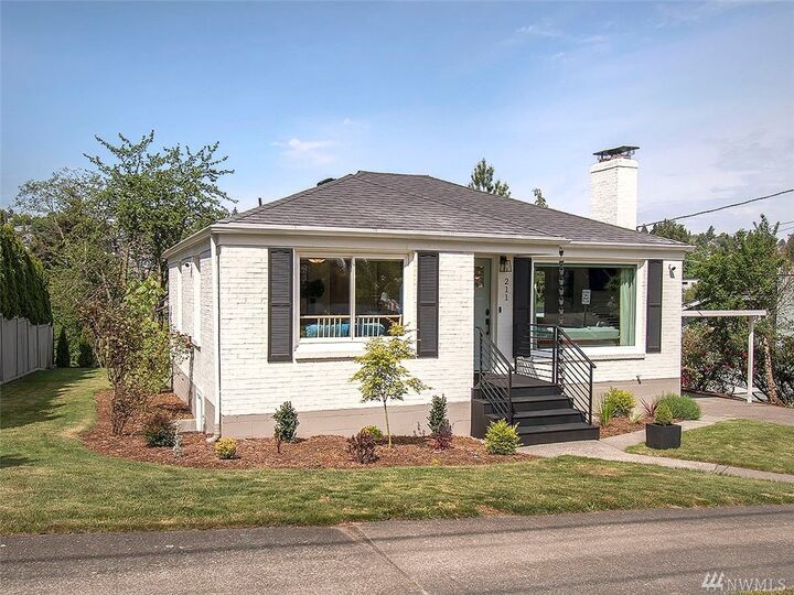 211  32nd Ave  E  Seattle WA 98112 photo
