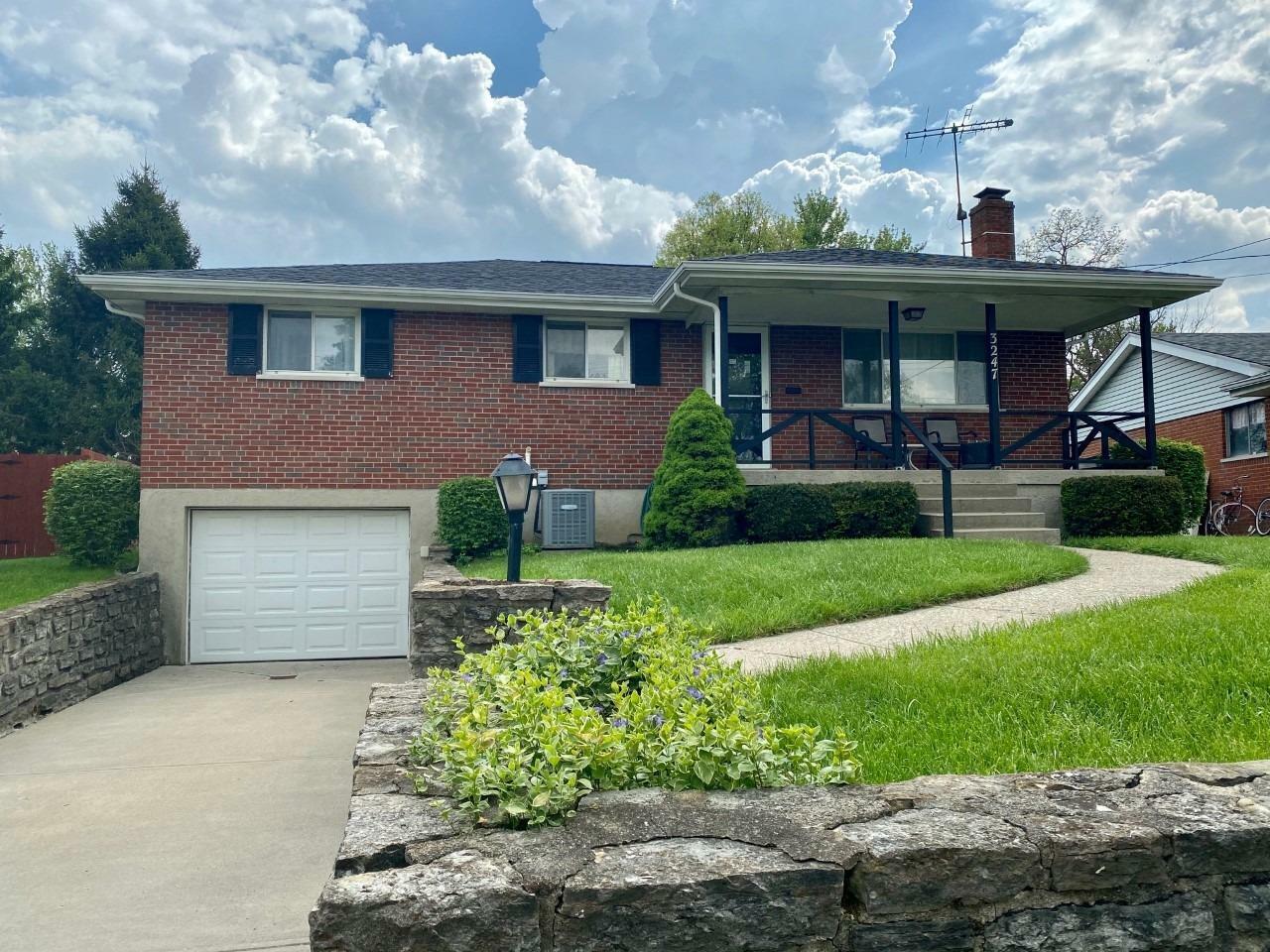 Property Photo: 3247 Rockacres Ct OH 45239