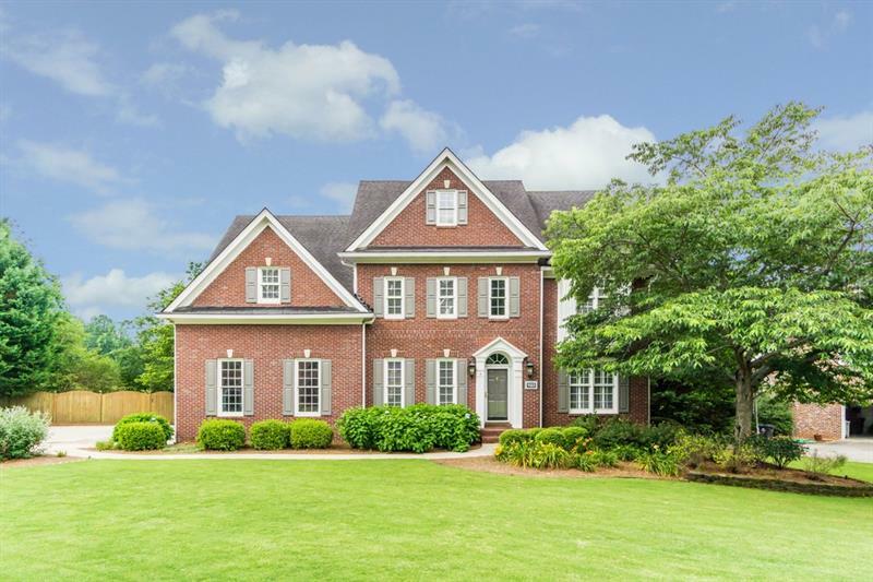 Property Photo: 925 Wilde Run Court GA 30075