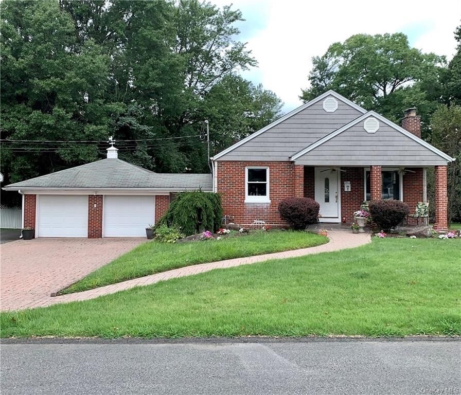 Property Photo:  1 Lamborn Avenue  NY 10920 