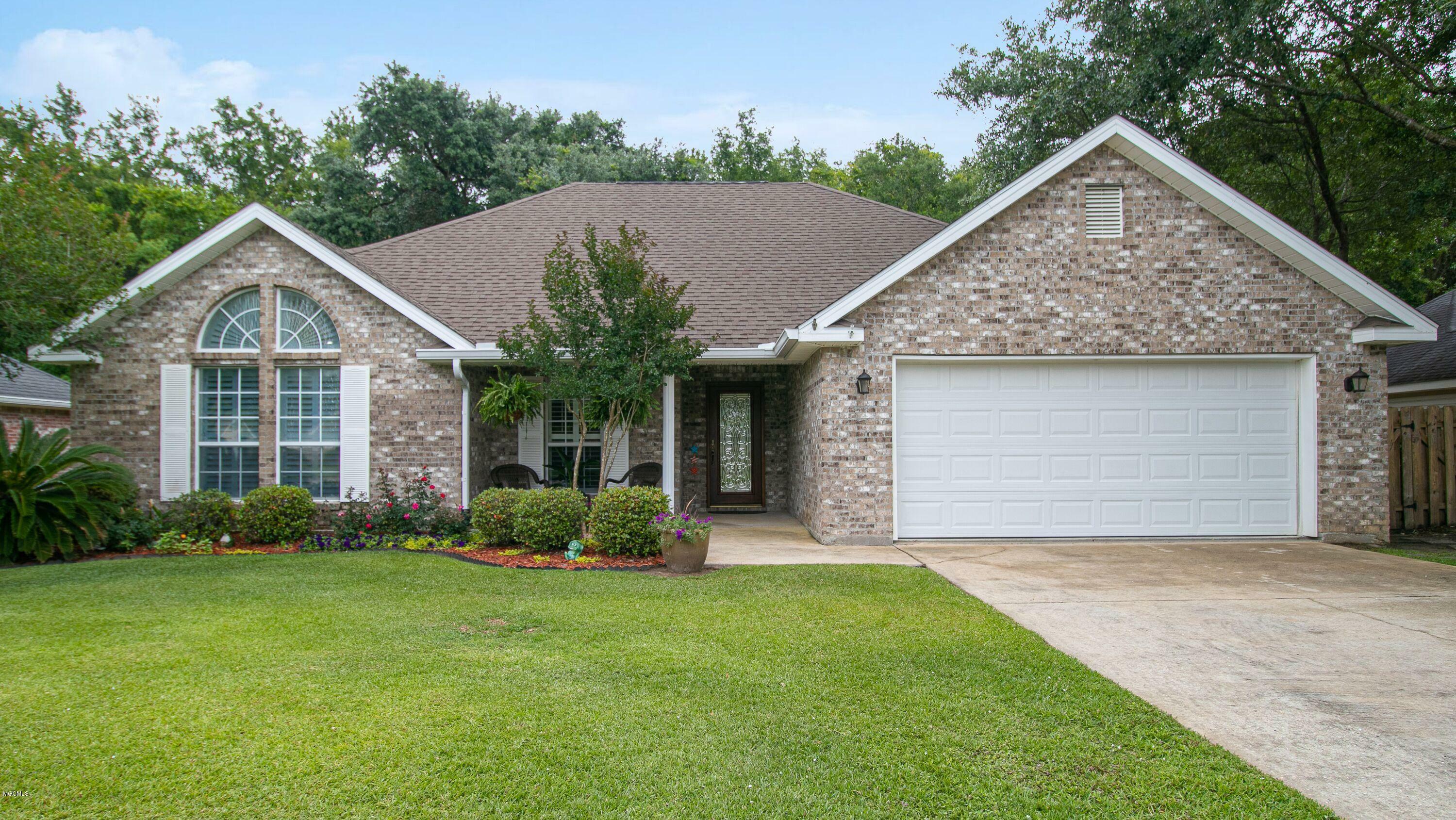 Property Photo:  508 Hickory Drive  MS 39560 