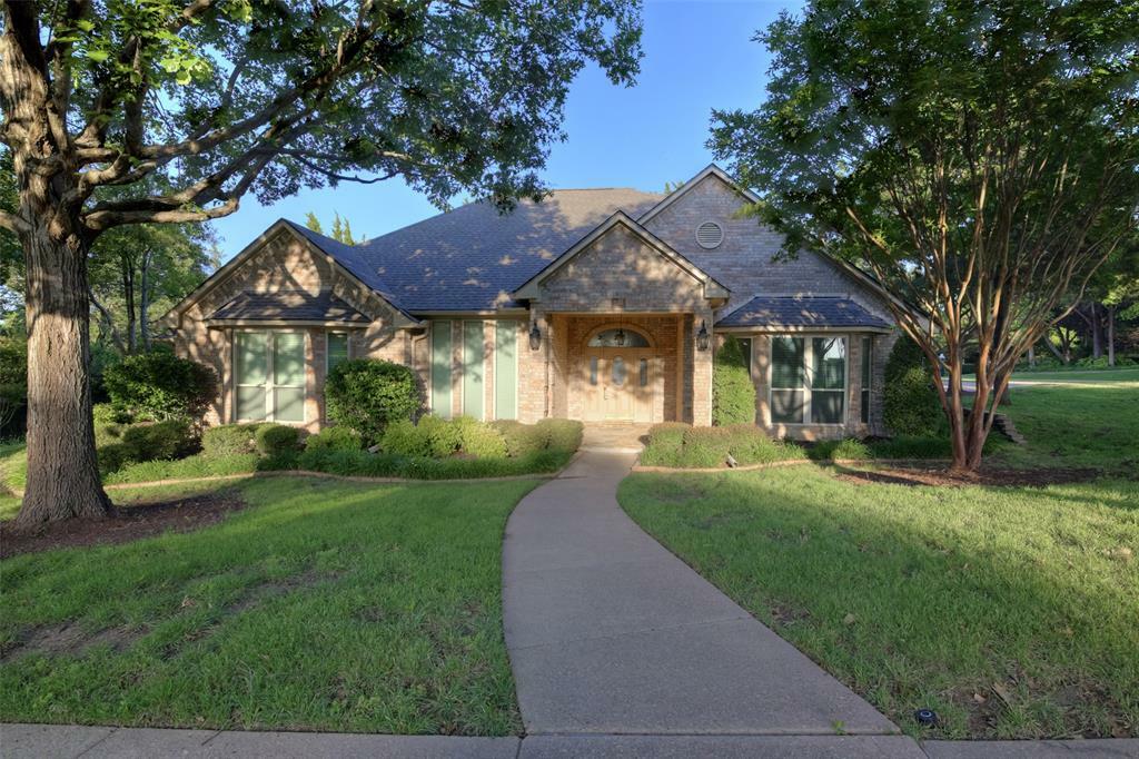 Property Photo:  804 Hickory Knob Circle  TX 75104 