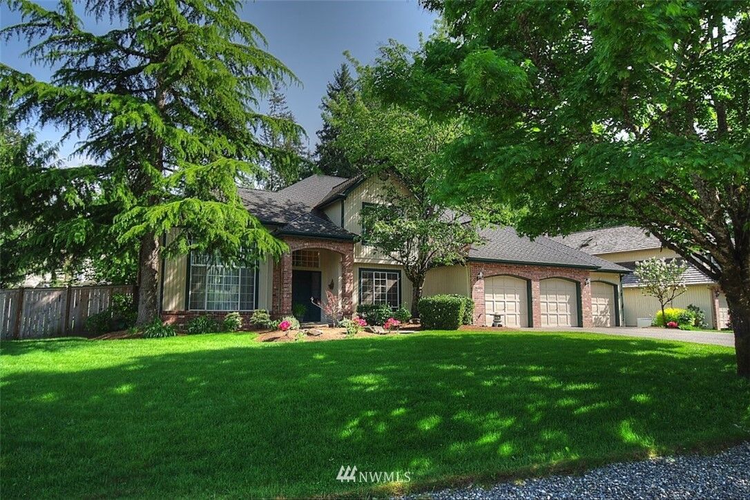 Property Photo:  28306  180th Avenue SE  WA 98042 