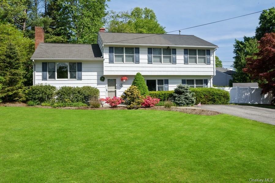 65 Lark Street  Pearl River NY 10965 photo