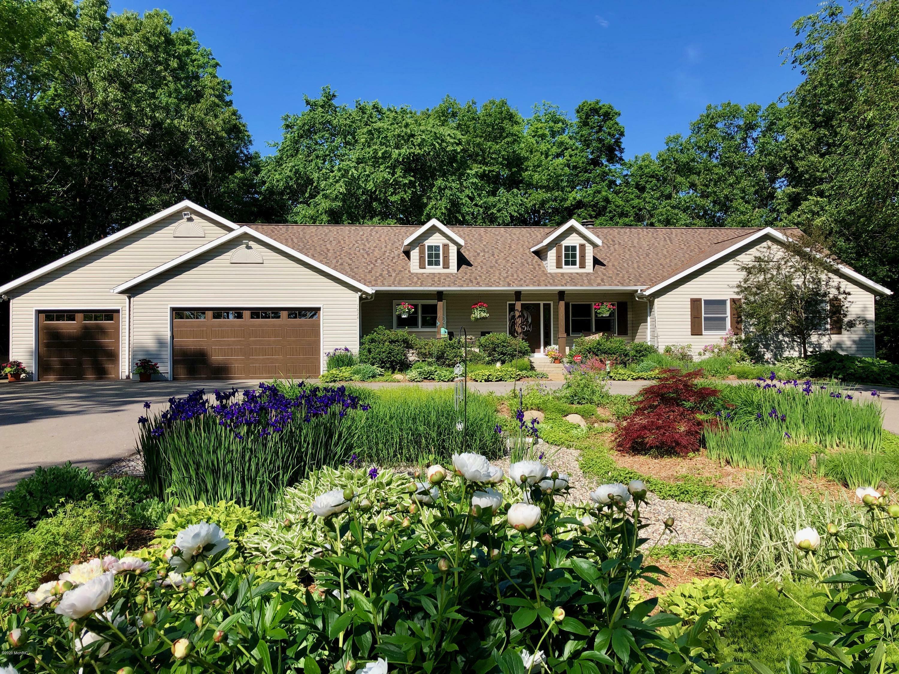 Property Photo:  7824 Hawkview Court  MI 49301 