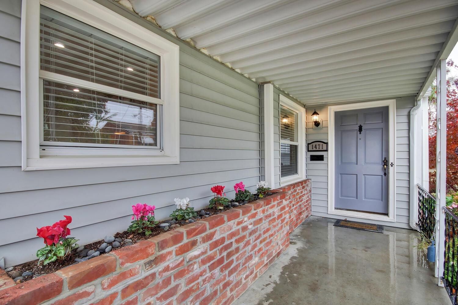 Property Photo:  1471 52nd Street  CA 95819 