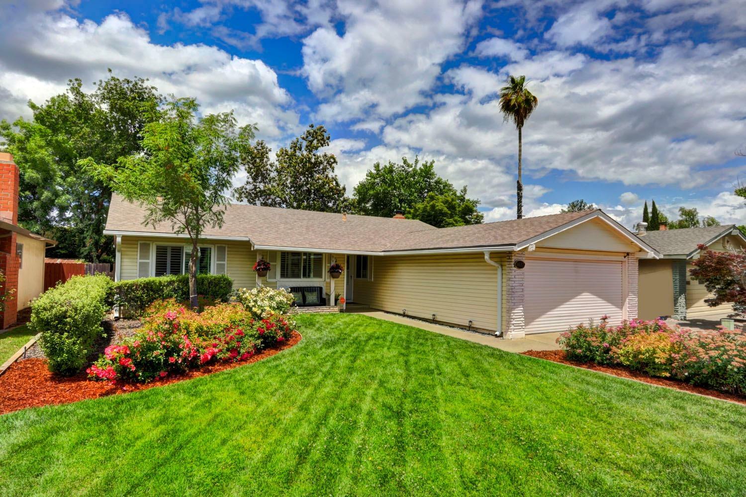 Property Photo:  8687 Fallbrook Way  CA 95826 