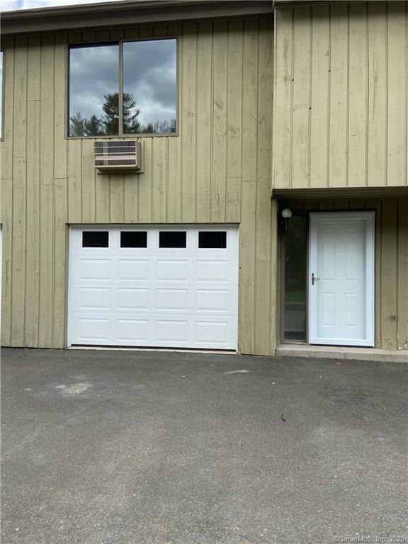 Property Photo: 30 Saginaw Trail 30 CT 06437