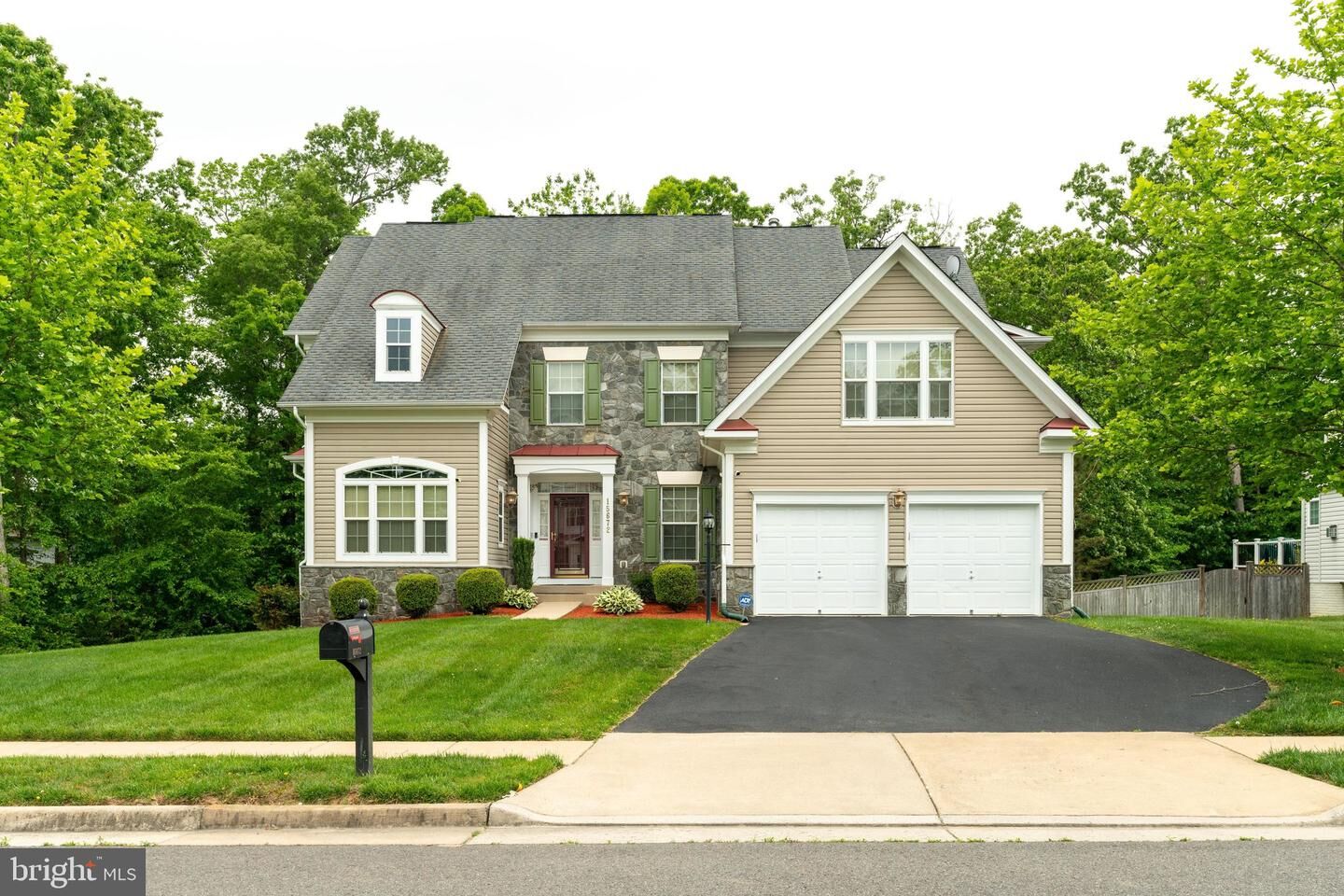 Property Photo:  15672 Altomare Trace Way  VA 22193 