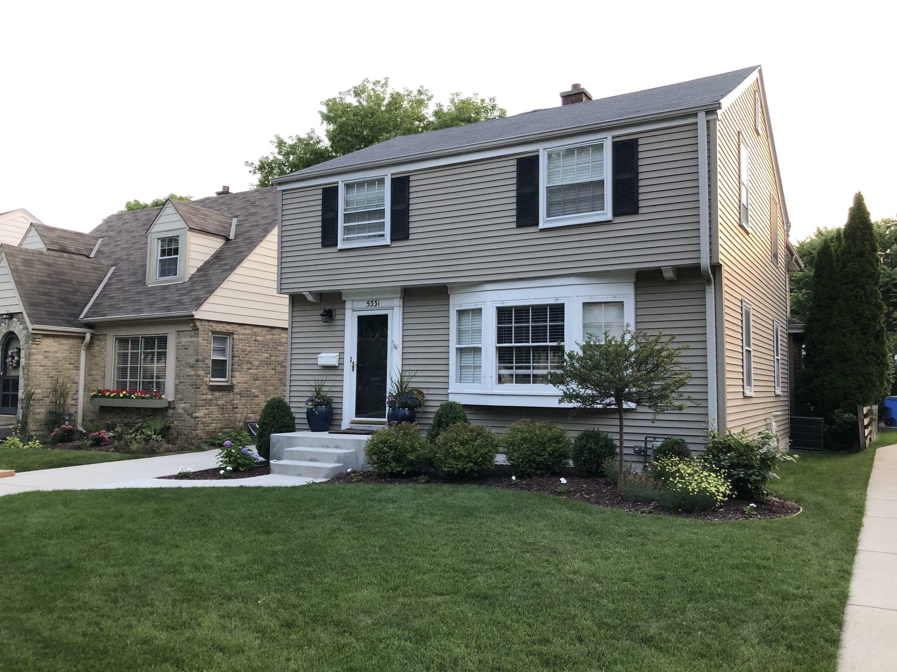 Property Photo: 5331 N Kent Ave WI 53217