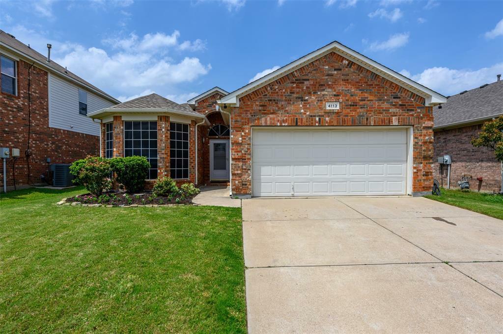 Property Photo:  4113 Claymore Lane  TX 76244 