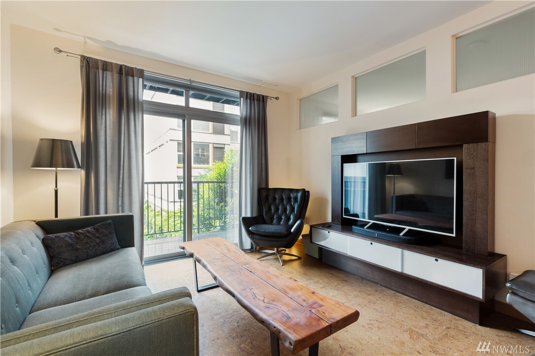 Property Photo: 1414 12th Avenue 409 WA 98122