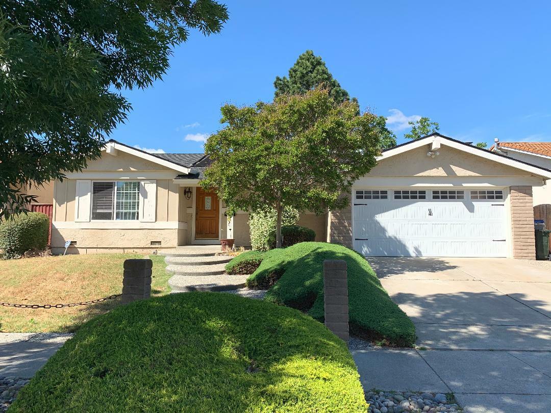 Property Photo:  1714 Seville Way  CA 95131 