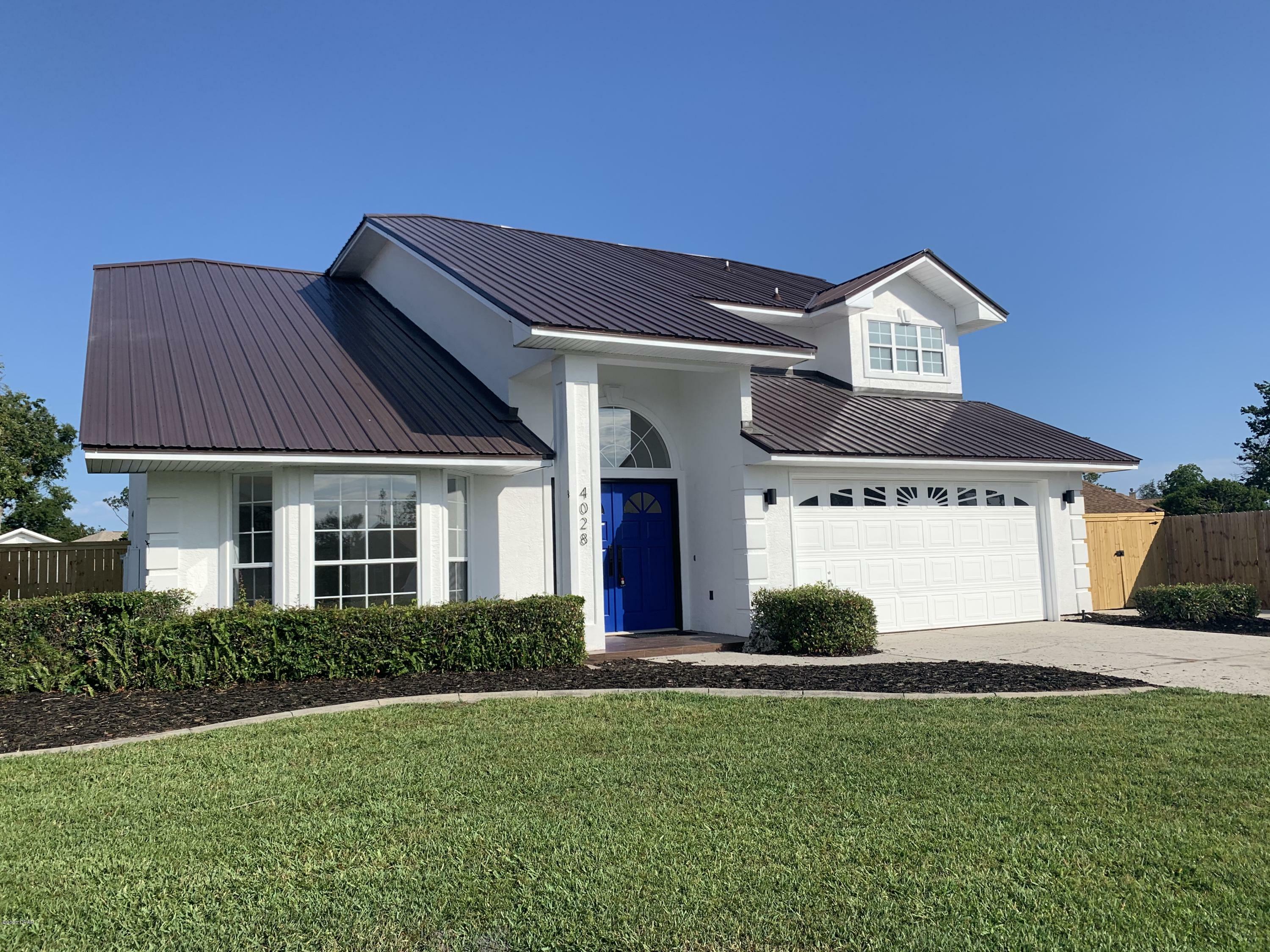 Property Photo: 4028 Mary Louise Drive FL 32405
