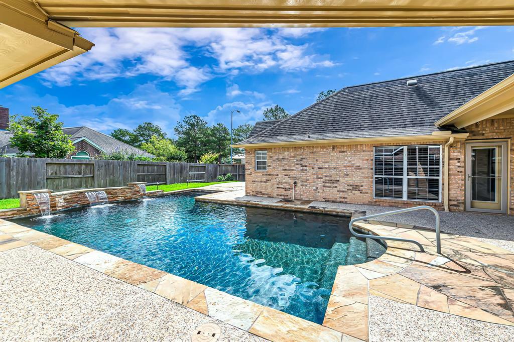 Property Photo: 23302 Fairbranch Drive TX 77494