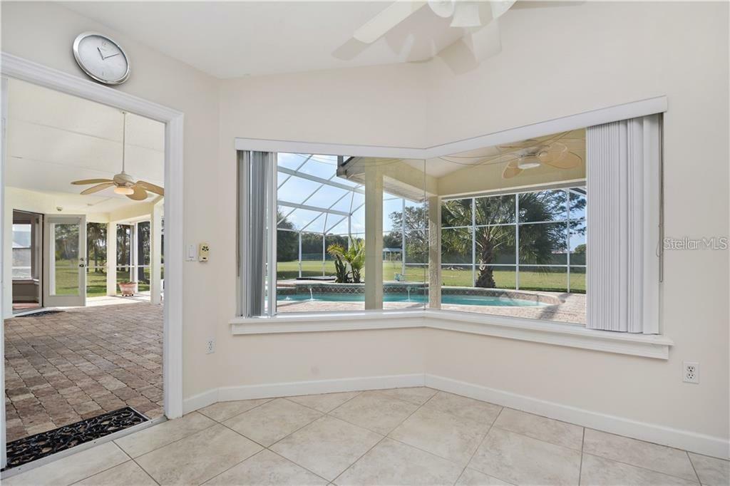 Property Photo:  7913 Courtleigh Drive Drive  FL 32835 