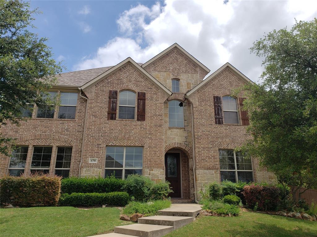 Property Photo: 670 Princeton Way TX 75087