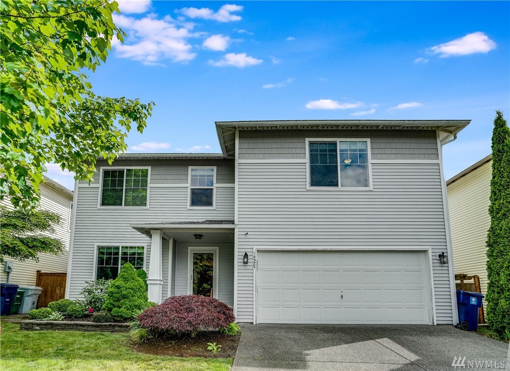 Property Photo: 14527 SE 153rd Pl WA 98058
